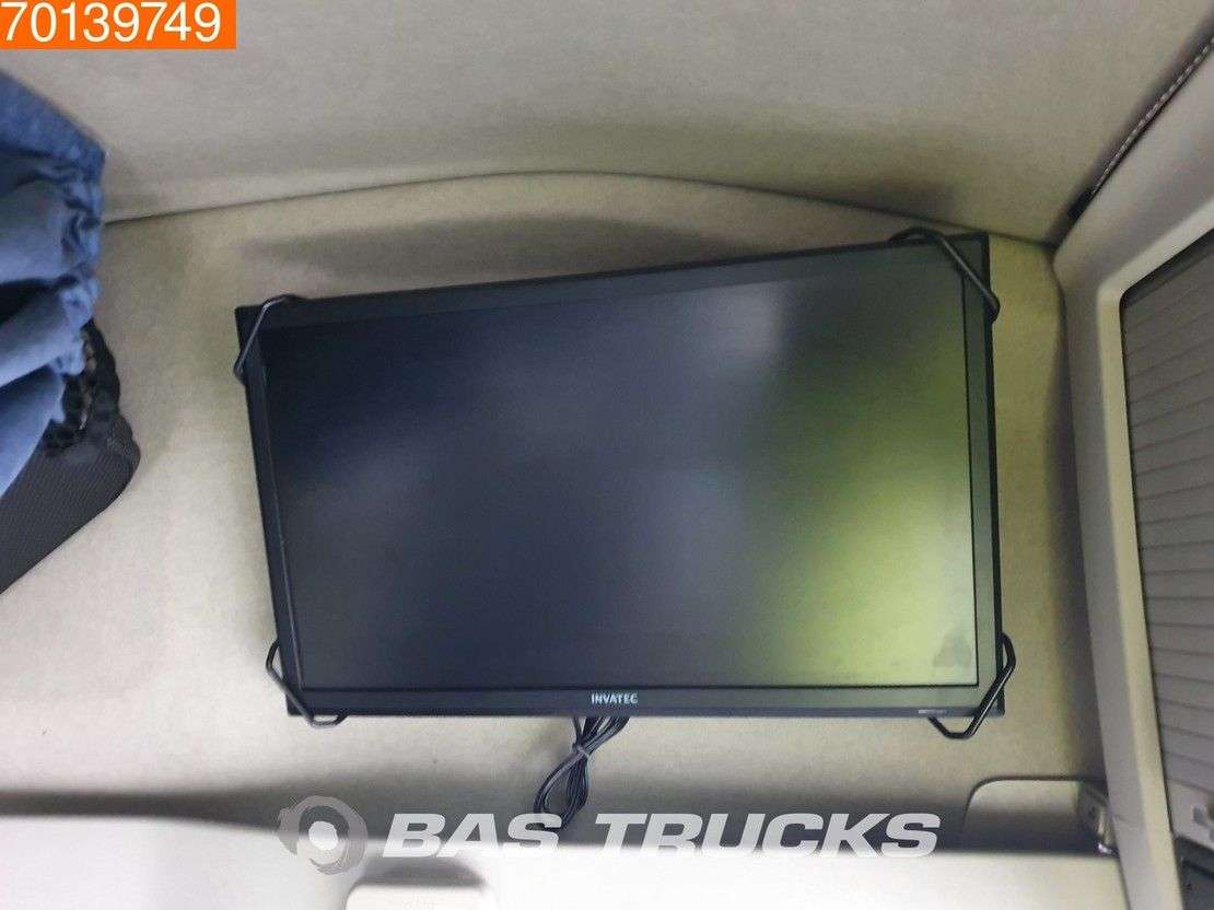Volvo FH 460 4X2 VEB+ ACC 2x Tank Navi - Photo 14