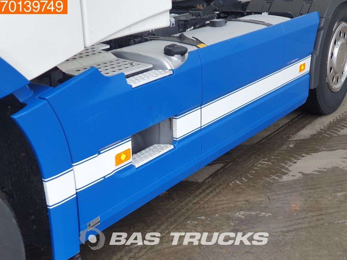 Volvo FH 460 4X2 VEB+ ACC 2x Tank Navi - Photo 6